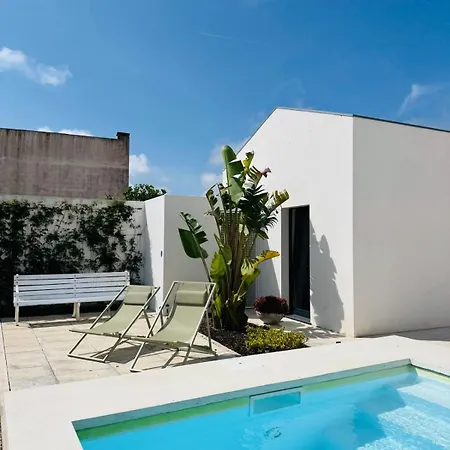 דירה Casa Do Meio #3 *